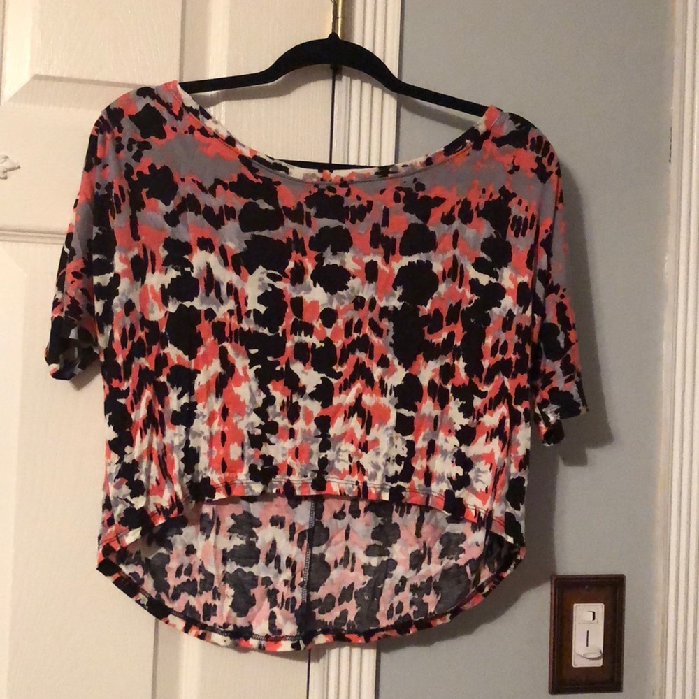 Crop top